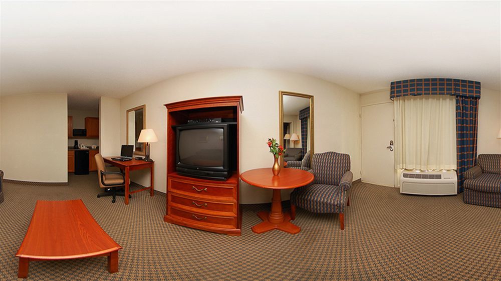 Texas Inn & Suites Denton Exterior foto